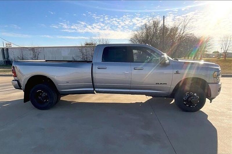 2024 RAM 3500 Lone Star Crew Cab 4x4 8