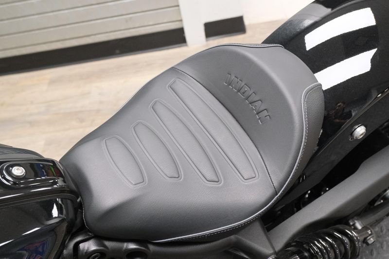 NEW 2025 INDIAN MOTORCYCLE SCOUT BOBBER LIMITED WITH TECHNOLOGY PACKAGE Image 15