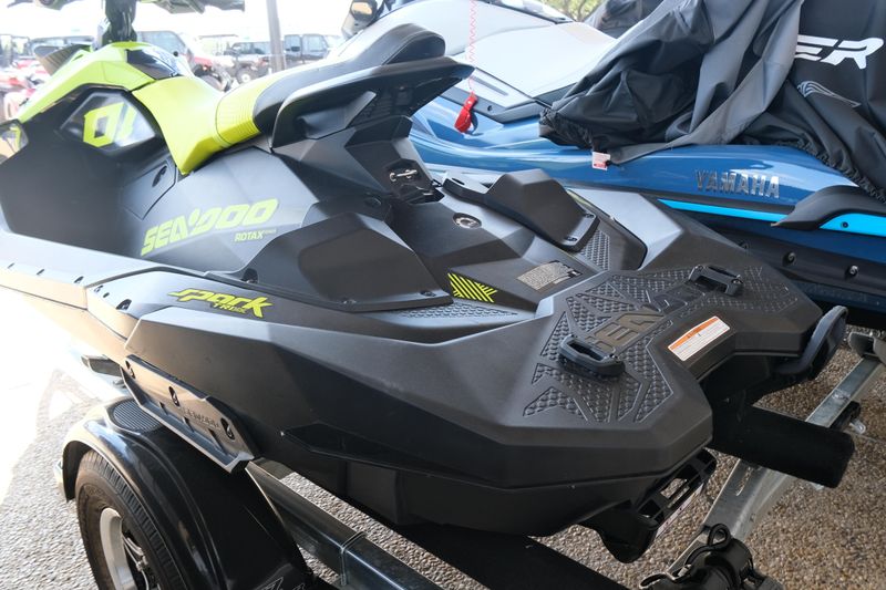 USED 2023 SEADOO SPARK TRIXX 3-UP ROTAX 900 HO ACE IBR Image 11