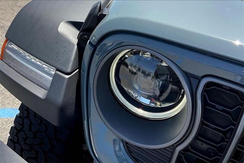 New 2025 Jeep Wrangler 4-door RubiconImage 11