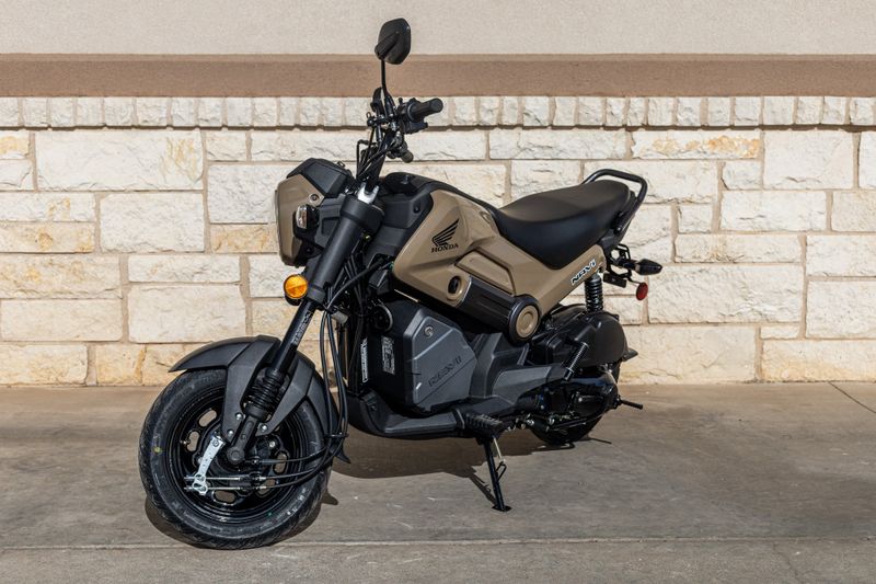 2023 Honda NAVI NUT BROWNImage 4