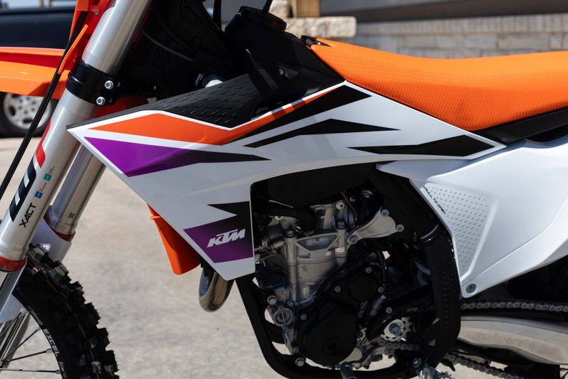 2024 KTM 350 SX-F in a ORANGE exterior color. Family PowerSports (877) 886-1997 familypowersports.com 