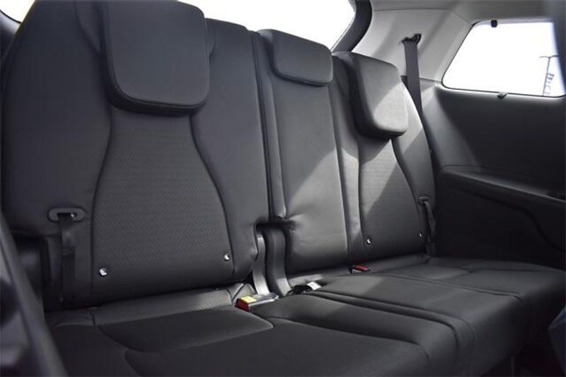 2025 Kia Carnival SX PrestigeImage 17