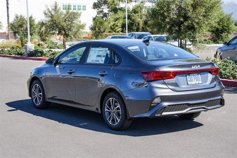 2024 Kia Forte LXSImage 13