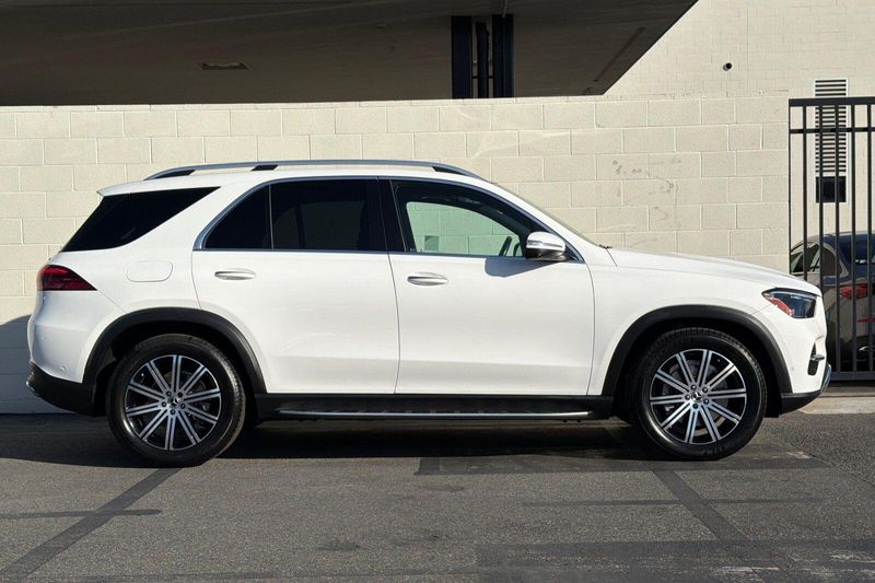 Used 2024 Mercedes-Benz GLE 350Image 3