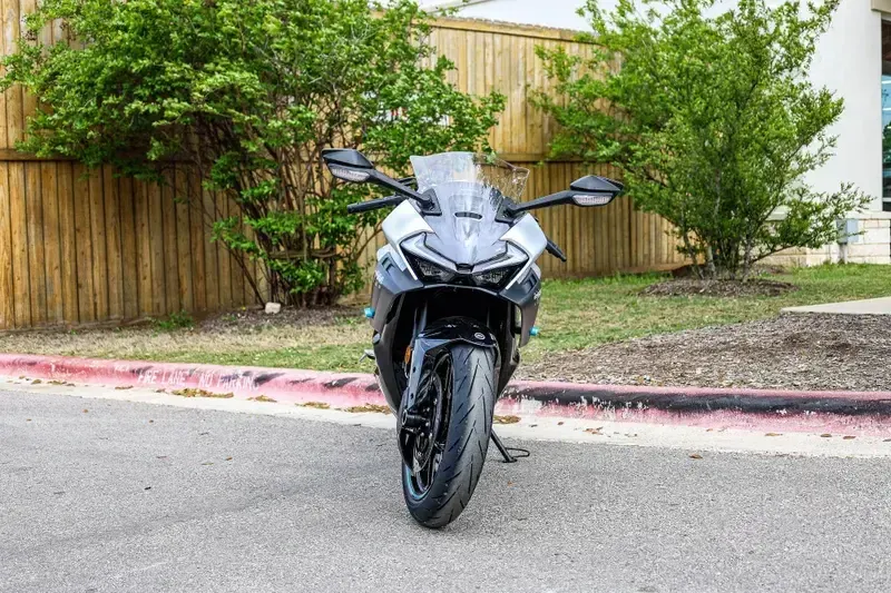 2025 CFMOTO 675SS NEBULA BLACK Image 16