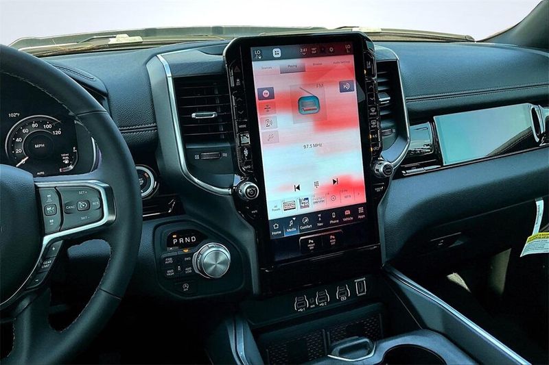 2026 Ram 1500 Laramie photo 7