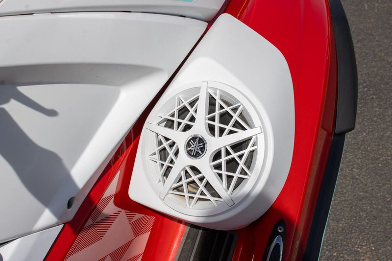 NEW 2025 YAMAHA VX LIMITED Image 17