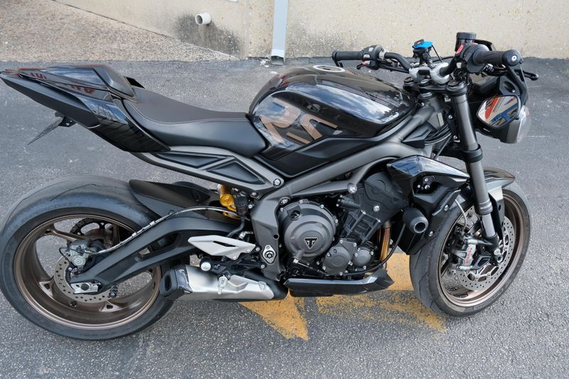 USED 2023 TRIUMPH STREET TRIPLE 765 RS Image 2