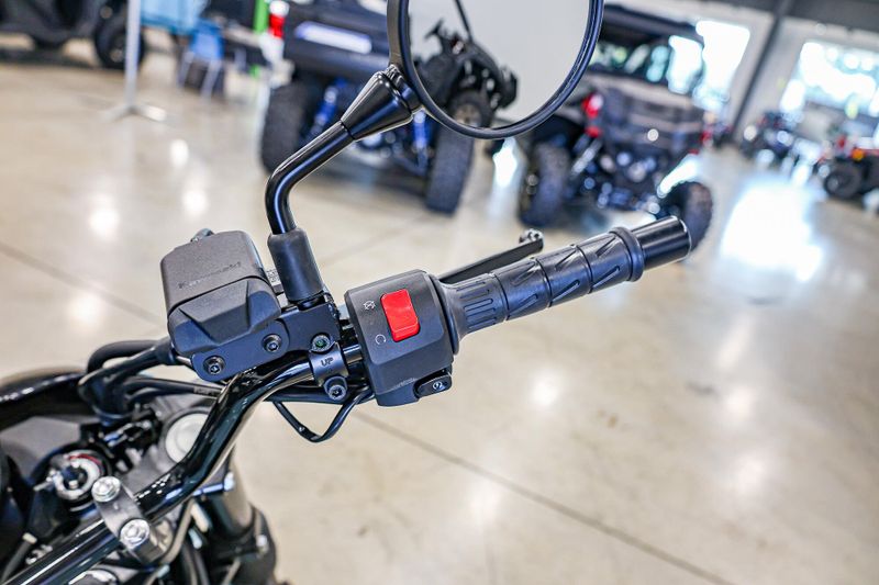 NEW 2025 KAWASAKI ELIMINATOR SE ABS Image 9