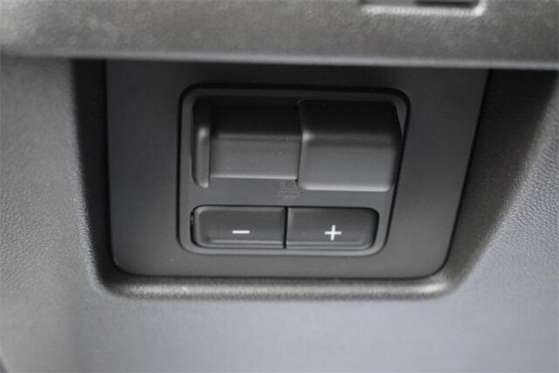 2025 Chevrolet Colorado Work TruckImage 19