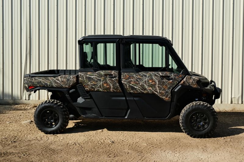 NEW 2026 CAN-AM DEFENDER MAX XT CAB HD11 WITH 1025 INCH TOUCHSCREEN Image 2