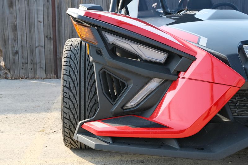 USED 2024 POLARIS SLINGSHOT SLR AUTODRIVE Image 9