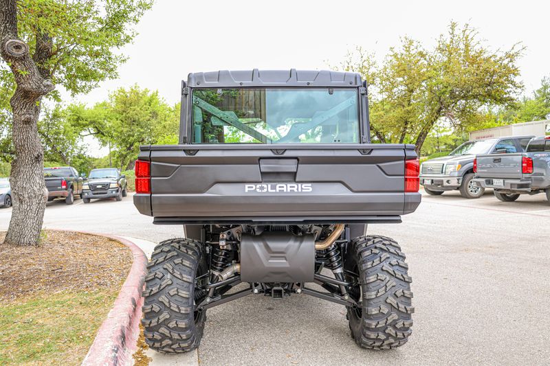 NEW 2027 POLARIS RANGER CREW XP 1000 CAB Image 16