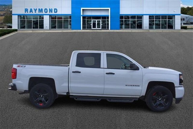 2018 Chevrolet Silverado 1500 LTZImage 2