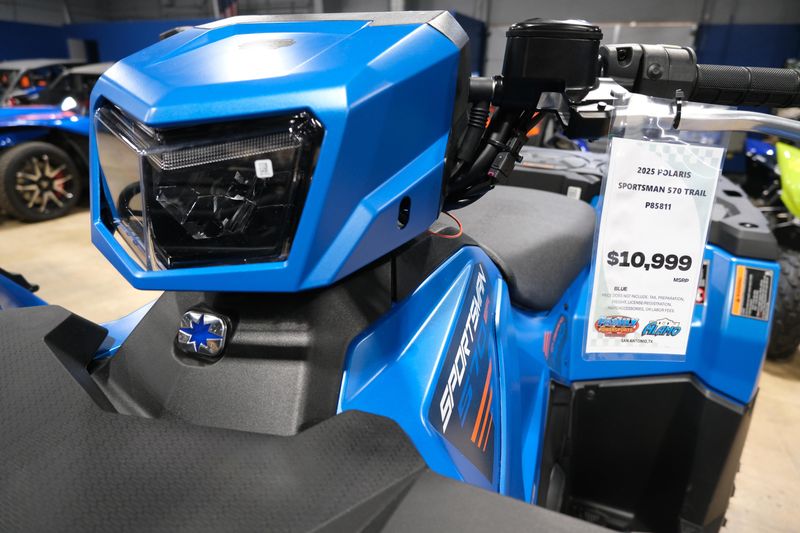 2025 POLARIS SPORTSMAN 570 TRAIL ELECTRIC BLUE in a ELECTRIC BLUE exterior color. Family PowerSports (877) 886-1997 familypowersports.com 