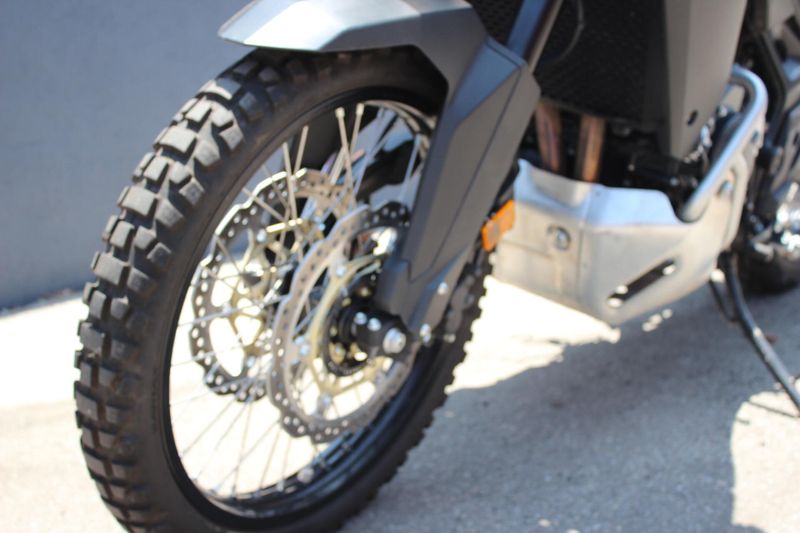 2024 Honda Transalp Image 9