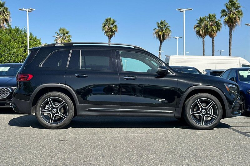 Used 2024 Mercedes-Benz GLB 250Image 3