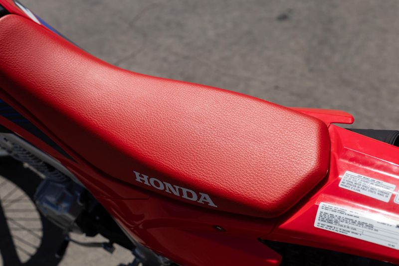 2025 Honda CRF125F BIG WHEEL RED Image 11