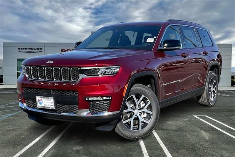 New 2025 Jeep Grand Cherokee L Limited 4x4Image 1