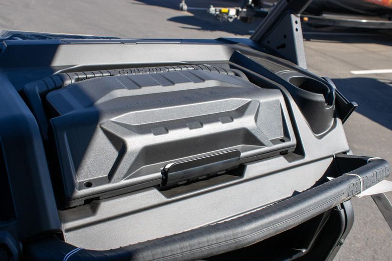 NEW 2026 CAN-AM DEFENDER MAX XT HD9 Image 20