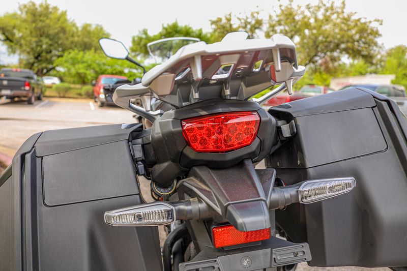 USED 2024 SUZUKI GSX-S1000GX CA Image 15
