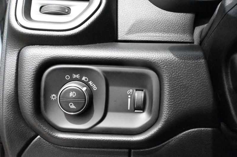 2025 RAM 2500 TradesmanImage 20