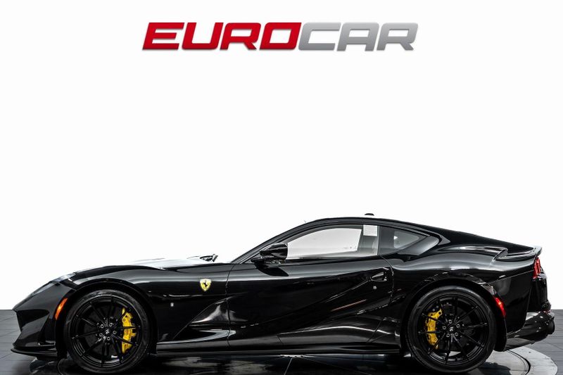 2020 Ferrari 812 Superfast *CARBON FIBER STEERING WHEEL * DAYTONA  SEATS*Image 2