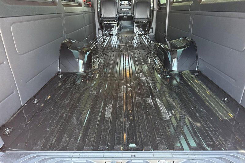 New 2026 Mercedes-Benz Sprinter 3500 Cargo 170 WBImage 11