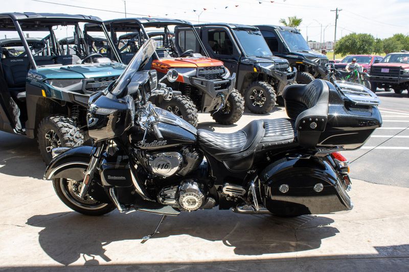 USED 2021 INDIAN MOTORCYCLE ROADMASTER Image 4