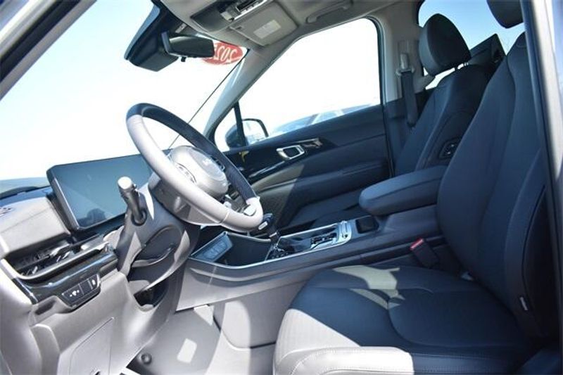 New 2025 Kia Carnival SX PrestigeImage 29