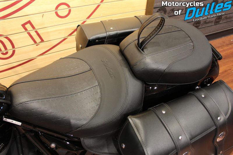 2025 Indian Motorcycle Super Chief Dark Horse Image 10