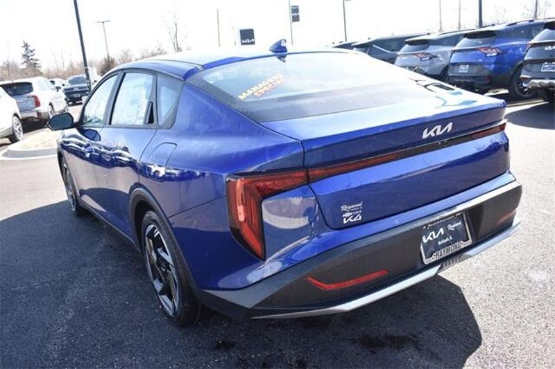 2025 Kia K4 EXImage 5