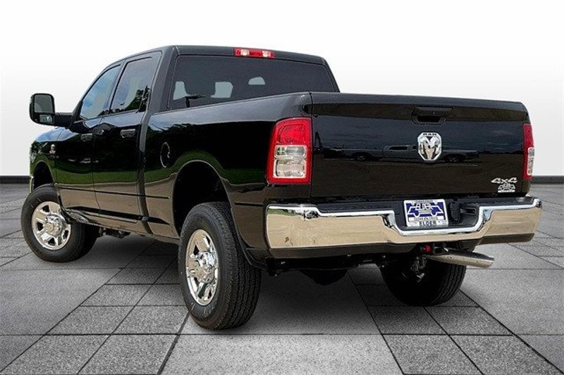 2024 RAM 2500 Tradesman Crew Cab 4x4 6