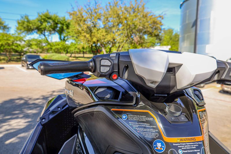 NEW 2026 KAWASAKI JET SKI ULTRA 310LX Image 3
