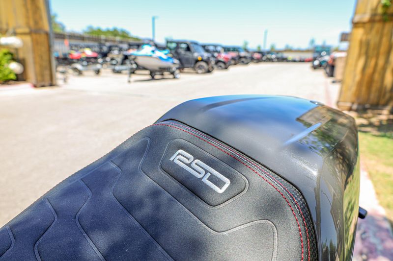 USED 2024 INDIAN MOTORCYCLE FTR SPORT STORM GRAY  RED 49ST Image 20