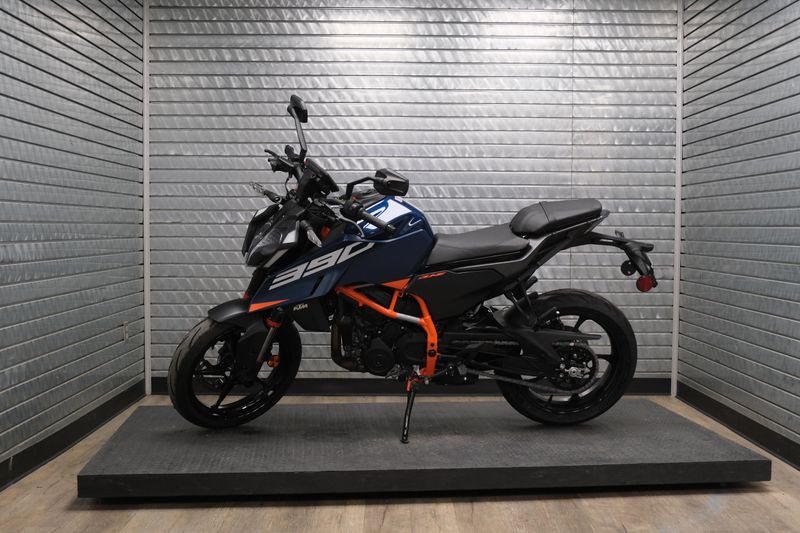 NEW 2026 KTM 390 DUKE Image 6