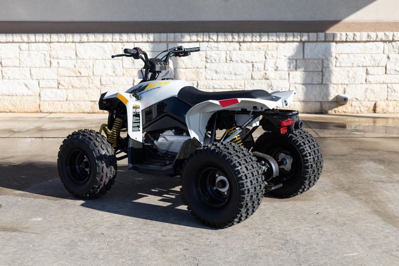 2025 Can-Am RENEGADE 110 EFI CATALYST GRAY AND NEO YELLOWImage 5