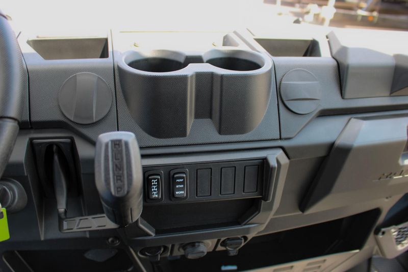 NEW 2026 POLARIS RANGER CREW XP 1000 PREMIUM  in a STEALTH GRAY exterior color. Family PowerSports (877) 886-1997 familypowersports.com 