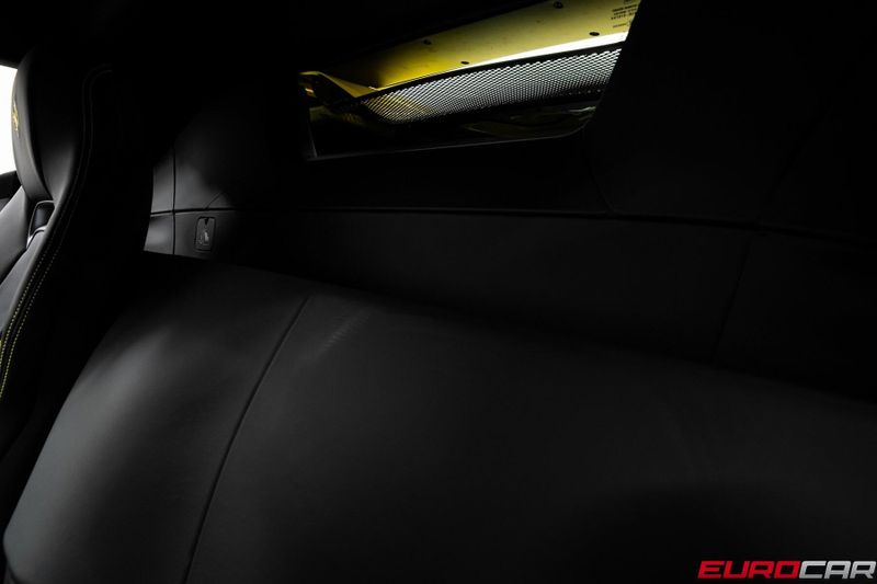 2022 Ferrari SF90 Stradale *CARBON FIBER INTERIOR * FRONT PPF*Image 39