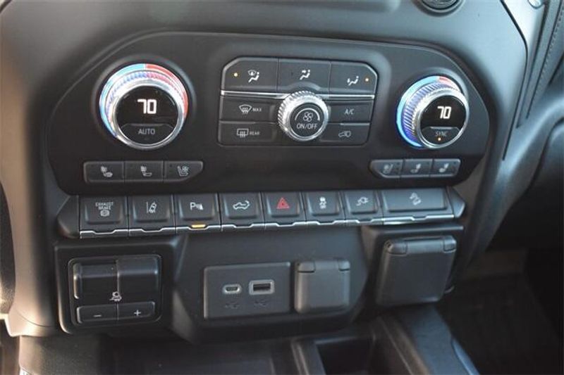 Used 2020 GMC Sierra 3500HD DenaliImage 37