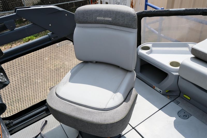 USED 2023 SEADOO SWITCH Image 10