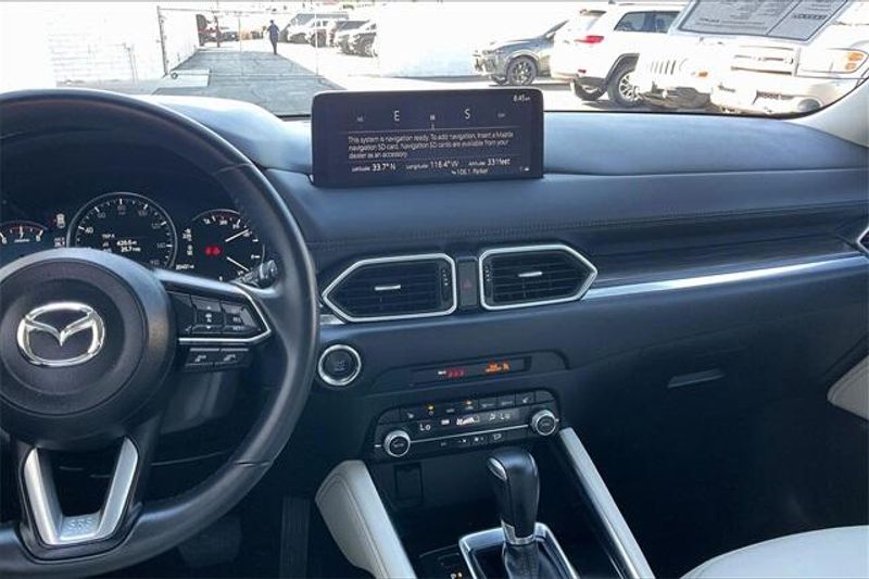 Used 2023 Mazda CX-5 2.5 S Premium PackageImage 5