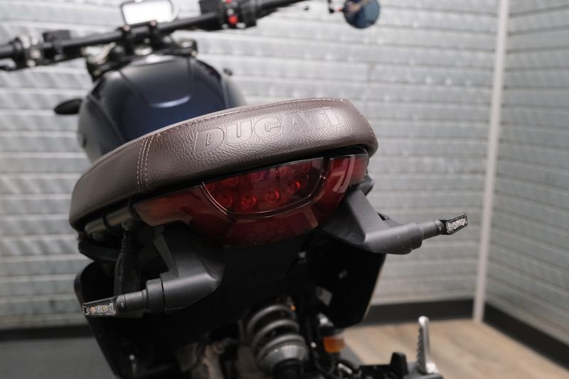 USED 2024 DUCATI SCRAMBLER NIGHSHIFT Image 16