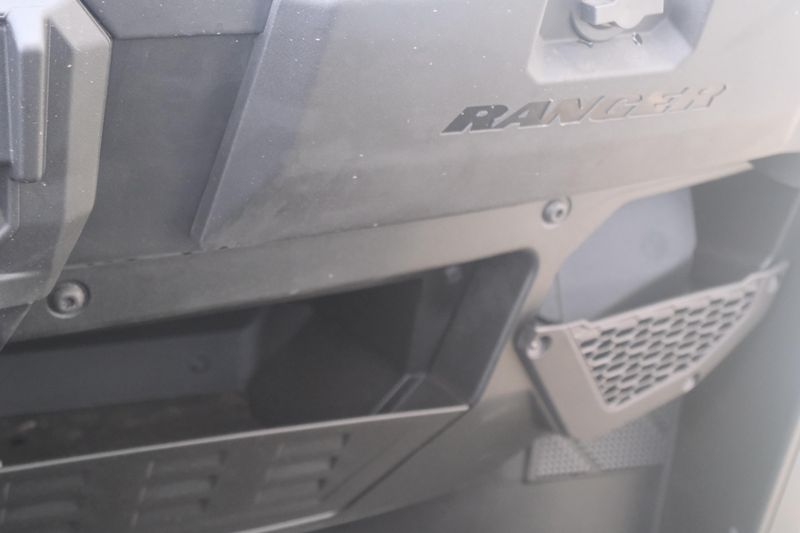 2025 Polaris RANGER XP 1000 PREMIUM STEALTH GRAY Image 18