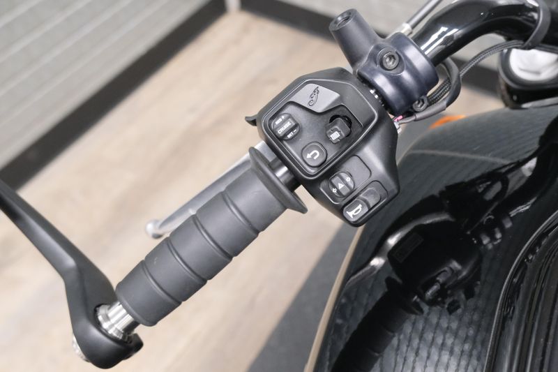 NEW 2025 INDIAN MOTORCYCLE SCOUT BOBBER LIMITED WITH TECHNOLOGY PACKAGE Image 18