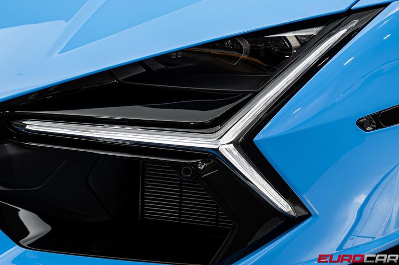 Used 2025 Lamborghini Revuelto *HIGH GLOSS STYLE PACKAGE * PASSENGER DISPLAY*Image 13