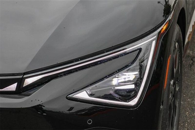2025 Kia EV6 GT-LineImage 13