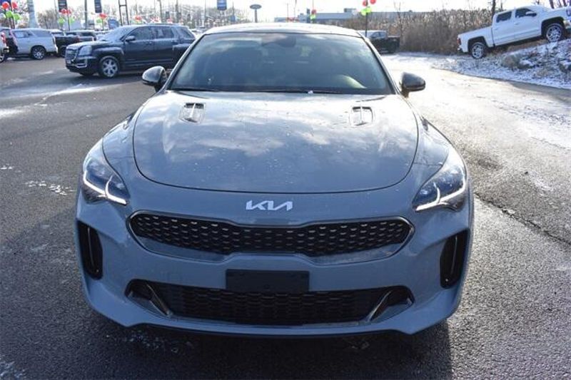 2022 Kia Stinger GT2Image 8