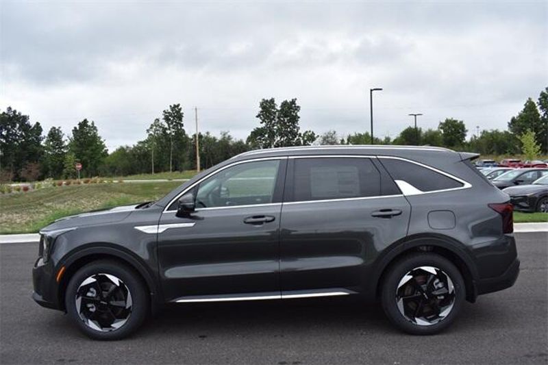 New 2025 Kia Sorento Hybrid EXImage 6